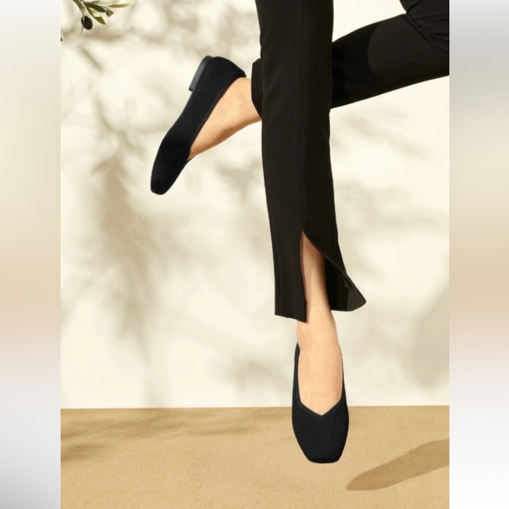 Vivaia Margot Black Ribbed Knit Flats